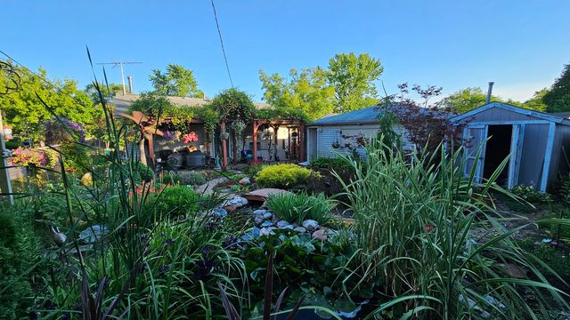 110 Elm Lane, Streamwood, IL 60107