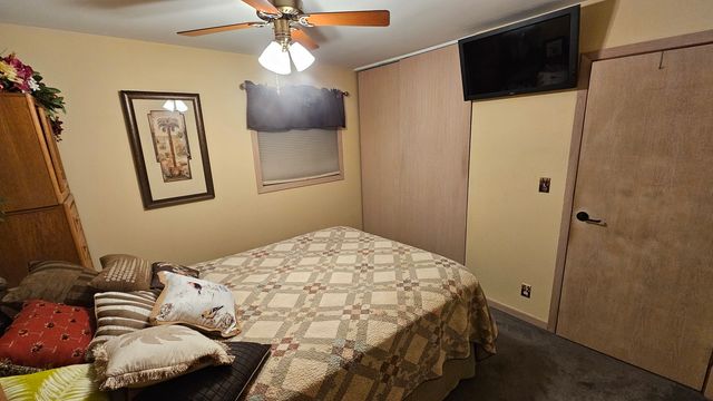 110 Elm Lane, Streamwood, IL 60107