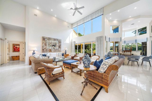 13060 Monet Lane, Palm Beach Gardens, FL 33410