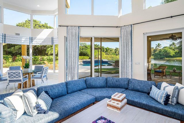 13060 Monet Lane, Palm Beach Gardens, FL 33410