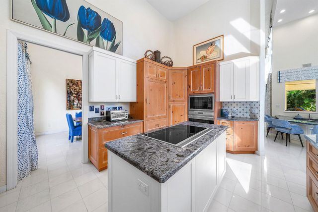 13060 Monet Lane, Palm Beach Gardens, FL 33410