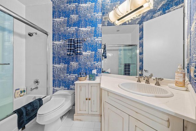 13060 Monet Lane, Palm Beach Gardens, FL 33410