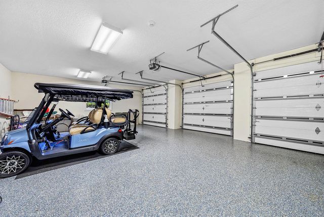 13060 Monet Lane, Palm Beach Gardens, FL 33410