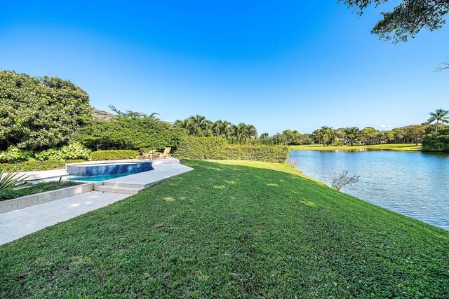 13060 Monet Lane, Palm Beach Gardens, FL 33410