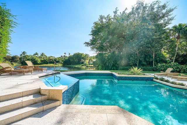 13060 Monet Lane, Palm Beach Gardens, FL 33410