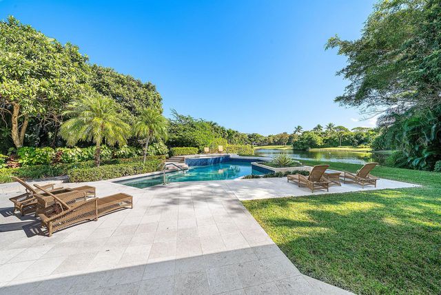 13060 Monet Lane, Palm Beach Gardens, FL 33410