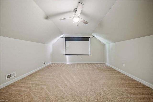 7743 Waters Edge LN, Gloucester Point, VA 23062