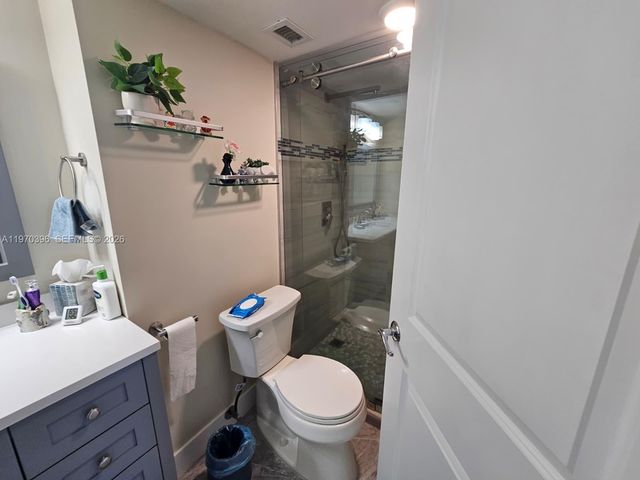 300 Bayview Drive 2101, Sunny Isles Beach, FL 33160