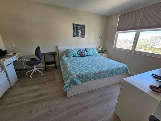300 Bayview Drive 2101, Sunny Isles Beach, FL 33160