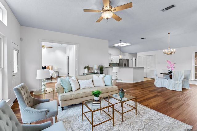 13536 S Fairview Ave, Baton Rouge, LA 70816