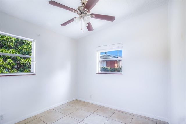 1305 11th Ct, West Palm Beach, FL 33401