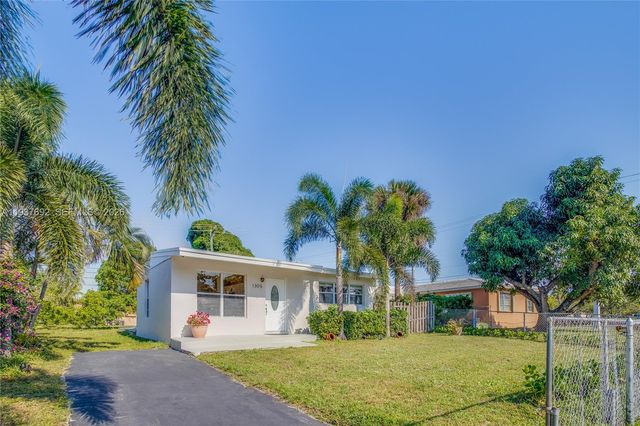 1305 11th Ct, West Palm Beach, FL 33401