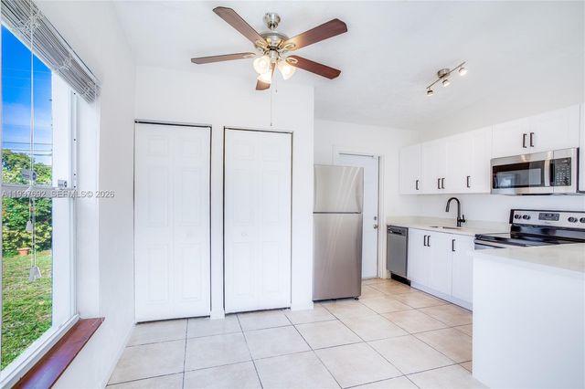 1305 11th Ct, West Palm Beach, FL 33401