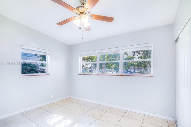 1305 11th Ct, West Palm Beach, FL 33401