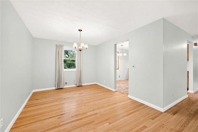 60 Barnfield Road, Henrietta, NY 14534