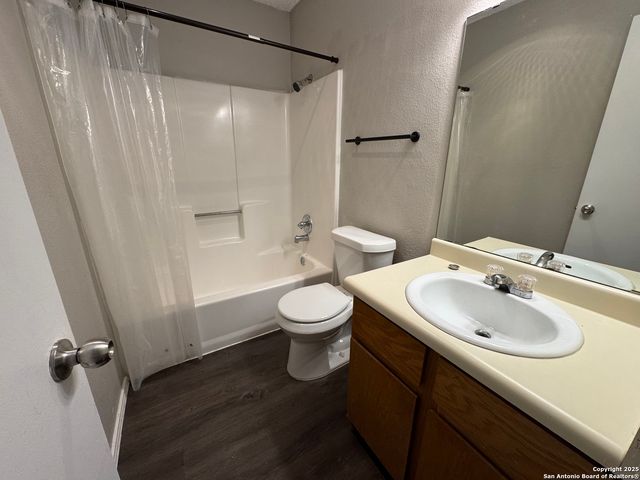 5241 Meadow Rise, San Antonio, TX 78250