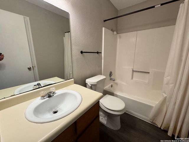 5241 Meadow Rise, San Antonio, TX 78250