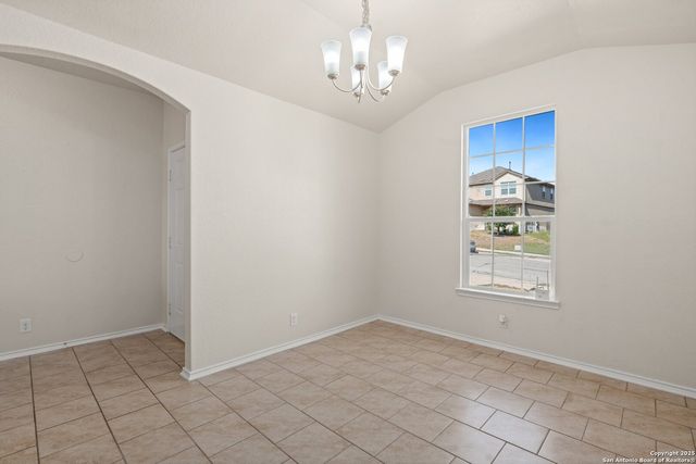 12370 Erstein, Selma, TX 78154