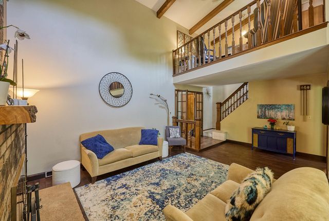 811 Church Hill Lane, Glencoe, MN 55336