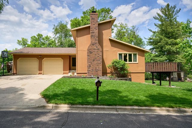 811 Church Hill Lane, Glencoe, MN 55336
