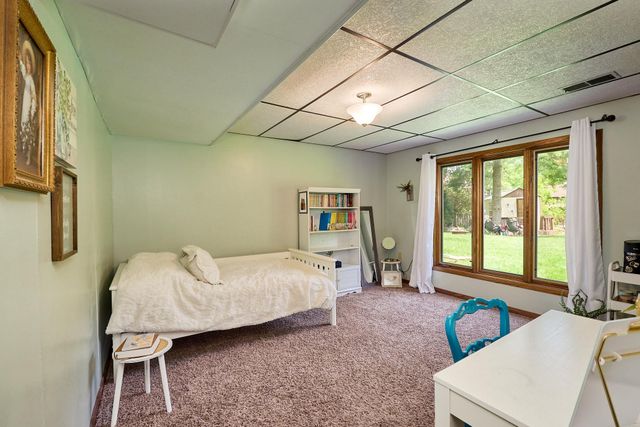 811 Church Hill Lane, Glencoe, MN 55336