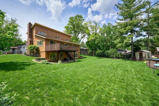 811 Church Hill Lane, Glencoe, MN 55336