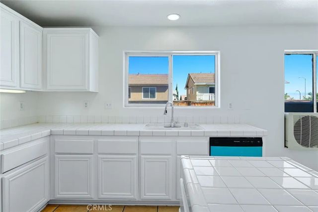 9373 Dragon Tree, Hesperia, CA 92344