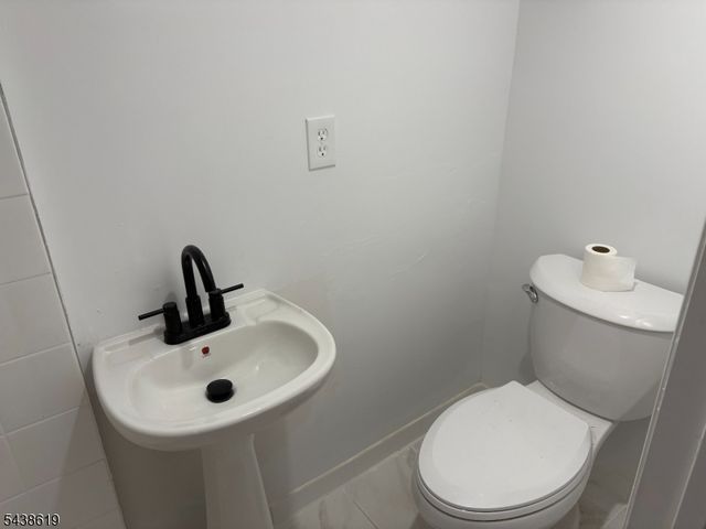 153 Arlington Ave, Paterson City, NJ 07502