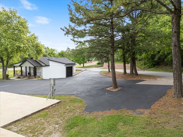 5515 Carley Road, Springdale, AR 72762