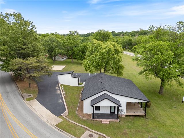 5515 Carley Road, Springdale, AR 72762