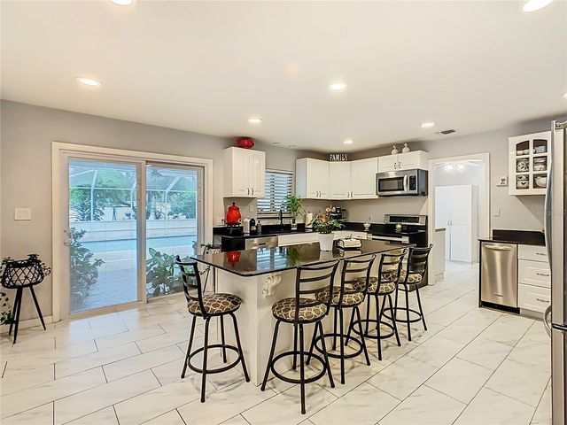 3437 OAKVIEW DRIVE, Lakeland, FL 33811