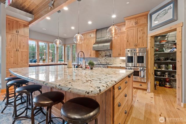 40105 Highland Drive E, Roy, WA 98580