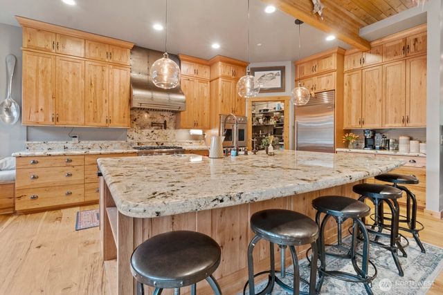 40105 Highland Drive E, Roy, WA 98580