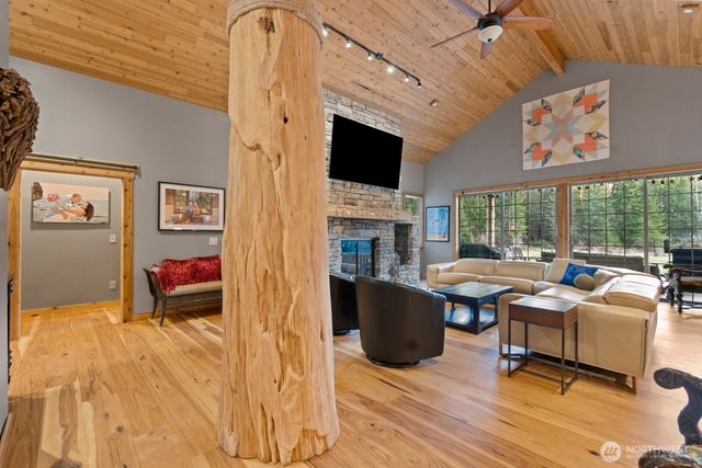 40105 Highland Drive E, Roy, WA 98580