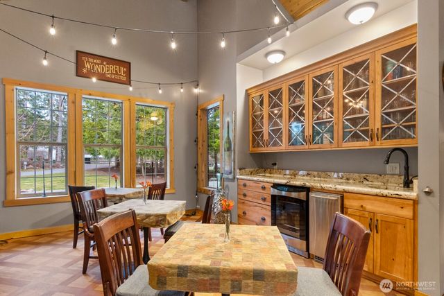 40105 Highland Drive E, Roy, WA 98580