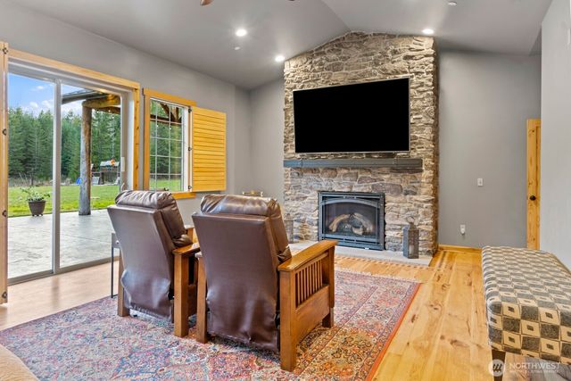 40105 Highland Drive E, Roy, WA 98580