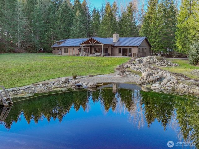 40105 Highland Drive E, Roy, WA 98580