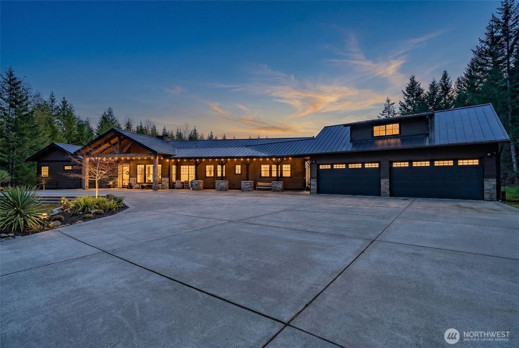 40105 Highland Drive E, Roy, WA 98580