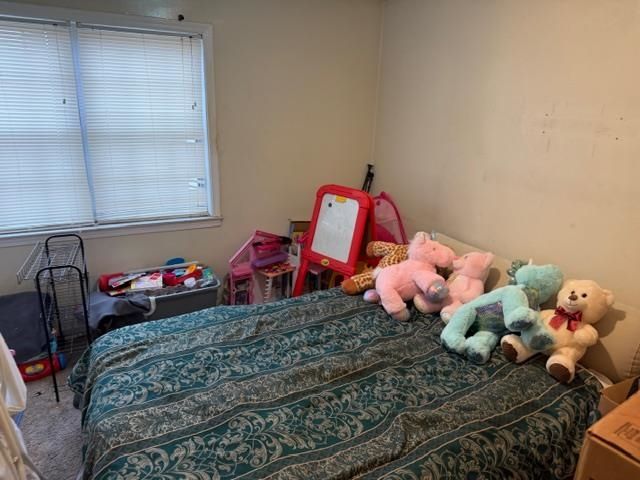 5997 Lofty Oak Rd, Memphis, TN 38115