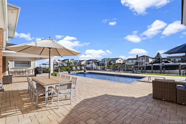 106 Anchorage Drive, West Islip, NY 11795