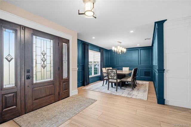 106 Anchorage Drive, West Islip, NY 11795