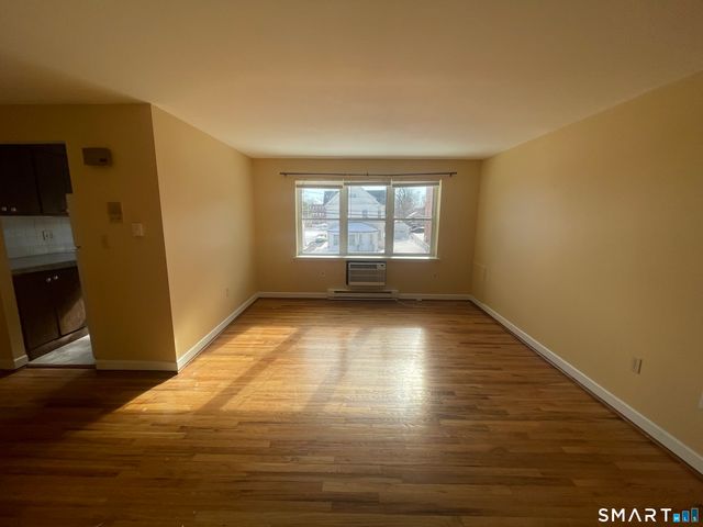 24 Merrill Street APT B3, Hartford, CT 06106
