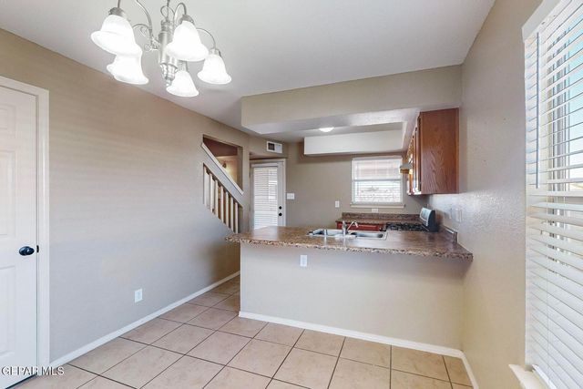 780 DESERT SPRING Drive, Horizon City, TX 79928