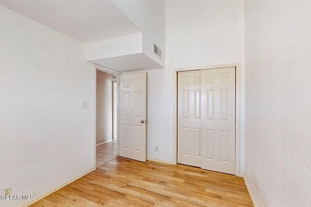 780 DESERT SPRING Drive, Horizon City, TX 79928