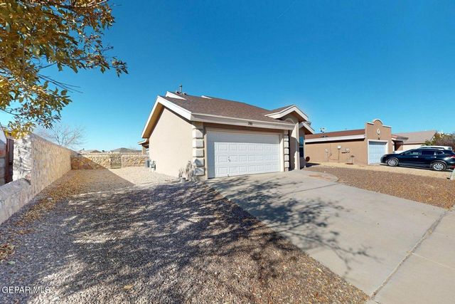 780 DESERT SPRING Drive, Horizon City, TX 79928