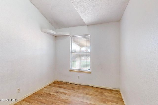 780 DESERT SPRING Drive, Horizon City, TX 79928