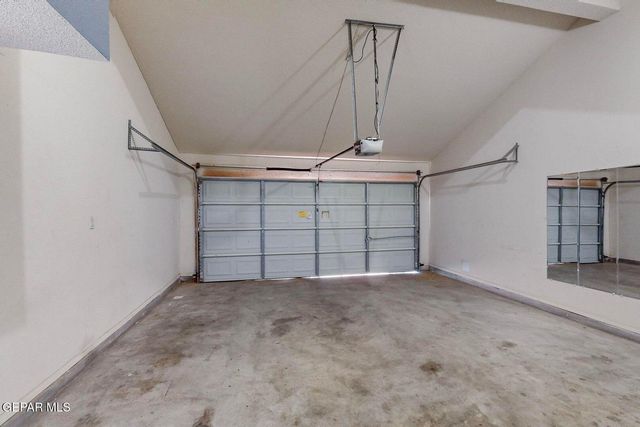 780 DESERT SPRING Drive, Horizon City, TX 79928