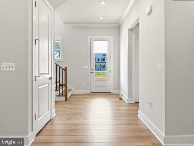 8642 SYCAMORE WAY, Manassas, VA 20112