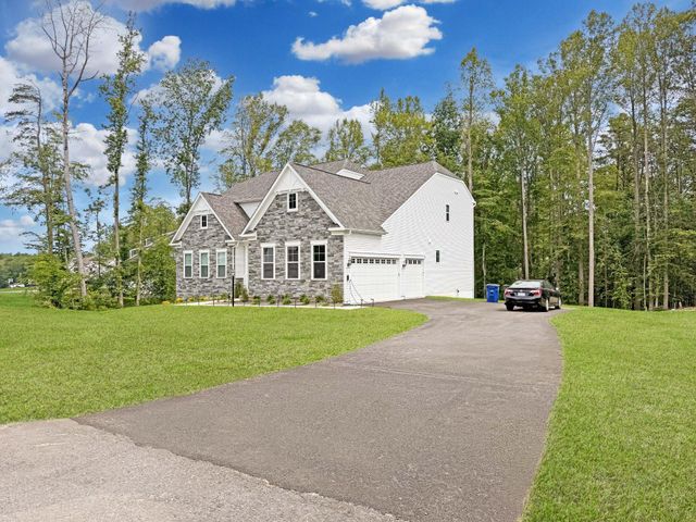 8642 SYCAMORE WAY, Manassas, VA 20112