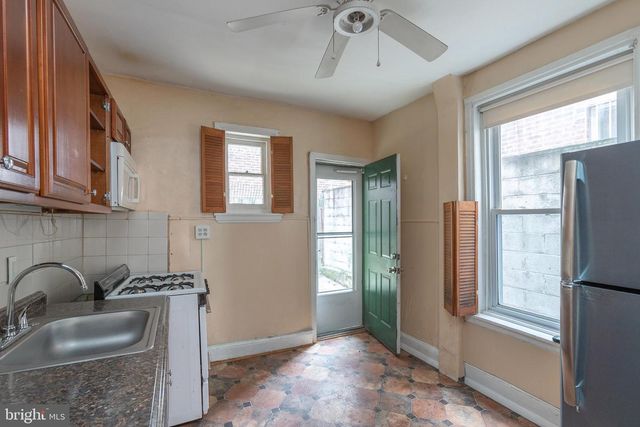 2719 FOLSOM ST, Philadelphia, PA 19130